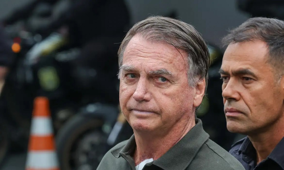Bolsonaro foi encontrado caído na manhã de terça-feira, quando a cela foi aberta para administração da primeira dose de medicação.    