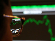 Bolsa volta a bater recorde com redu&ccedil;&atilde;o de tens&otilde;es externas