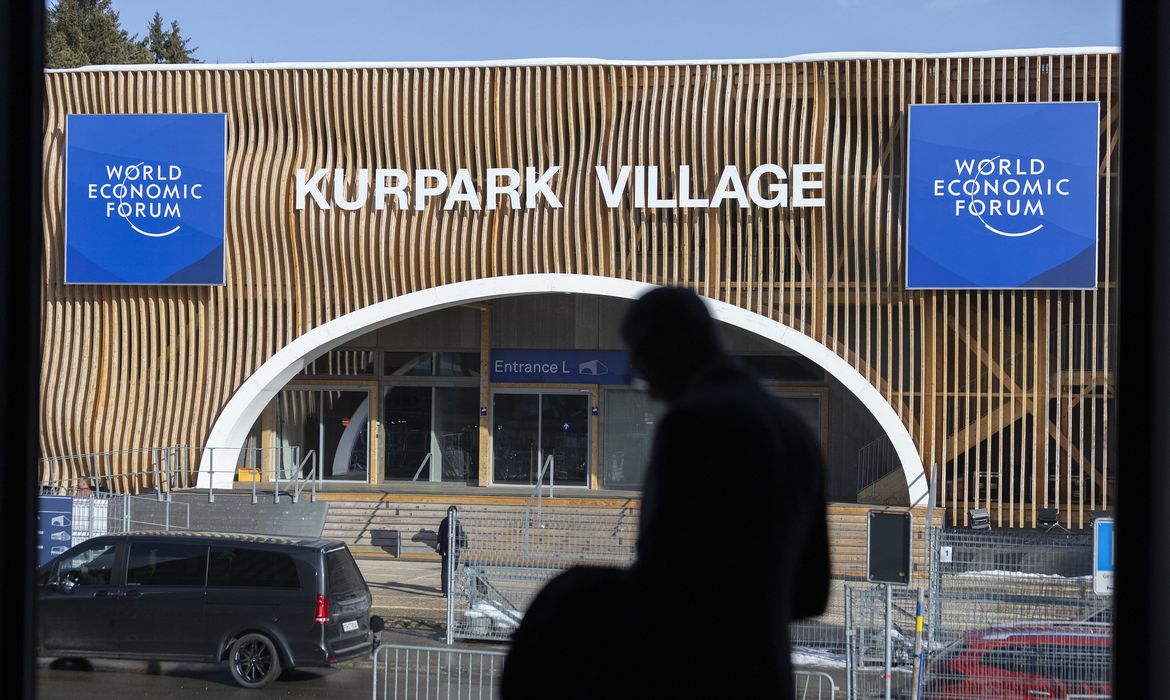 Relatório da Oxfam aponta que governos optam por defender a riqueza 