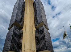 BC mant&eacute;m juros b&aacute;sicos em 15% ao ano pela quinta vez seguida