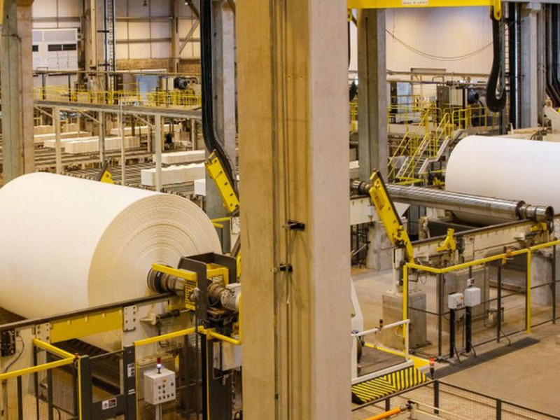 CNI aponta juros como respons&aacute;veis por desacelera&ccedil;&atilde;o da ind&uacute;stria