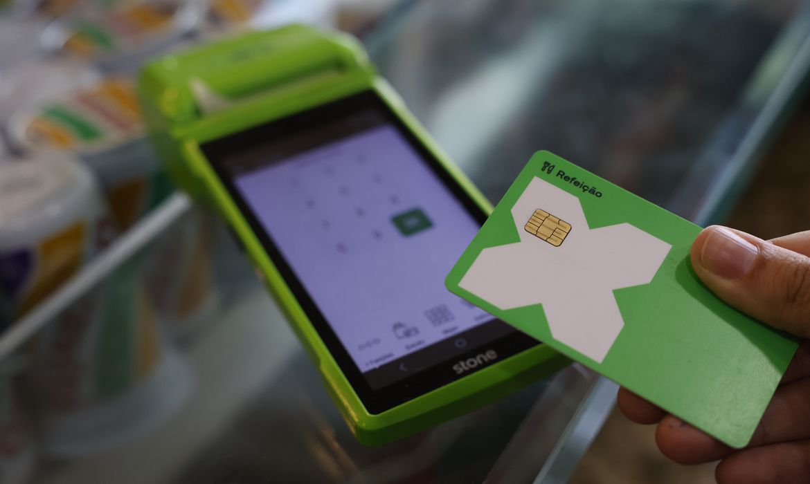 Novas regras para vales-alimentação e refeição entram em vigor 