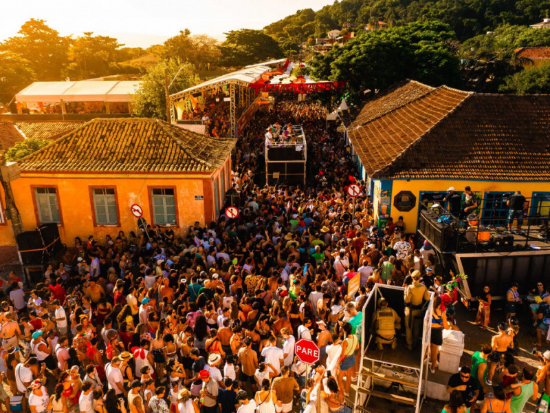 Fique atento aos cuidados b&aacute;sicos de sa&uacute;de antes, durante e depois da folia.