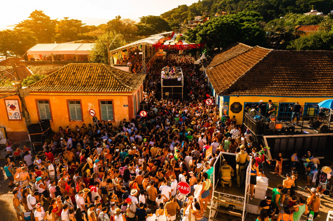 Fique atento aos cuidados básicos de saúde antes, durante e depois da folia.