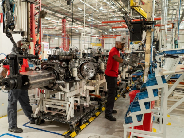 Resultado negativo em fevereiro ocorre ap&oacute;s Banco Central manter a taxa Selic em 15%