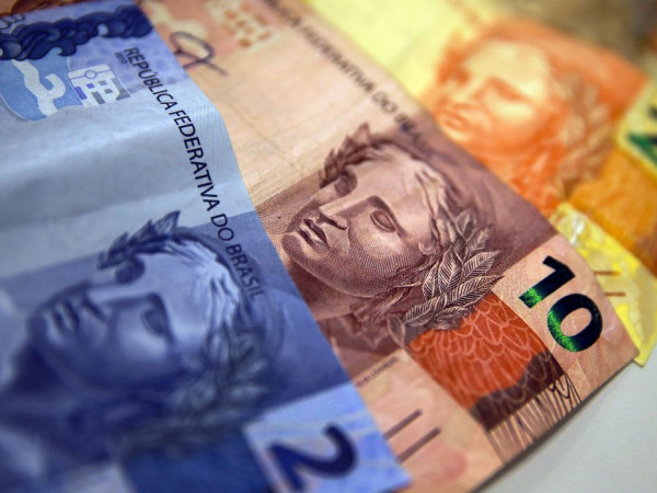 Mercado reduz previs&atilde;o da infla&ccedil;&atilde;o para 3,95% este ano