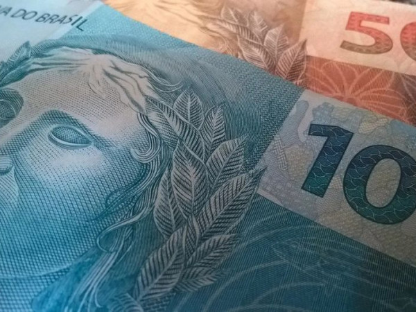 Arrecada&ccedil;&atilde;o do governo federal atinge R$ 325,7 bilh&otilde;es e registra recorde para janeiro
