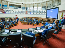 Plen&aacute;rio da Alesc nesta ter&ccedil;a-feira (24), durante a vota&ccedil;&atilde;o dos projetos