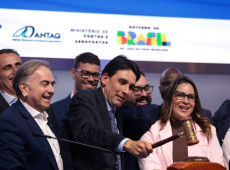 Governo prev&ecirc; investimentos de R$ 226 mi em leil&otilde;es de tr&ecirc;s terminais