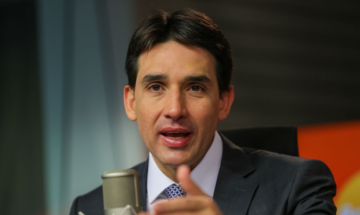 Concessão de hidrovias na Amazônia continua em estudos, diz ministro