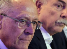 Governo prepara plano para socorrer setores afetados por tarifa&ccedil;o