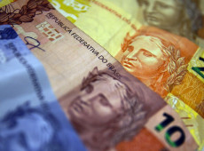 Pr&eacute;via da infla&ccedil;&atilde;o de fevereiro atinge 0,84%, diz IBGE