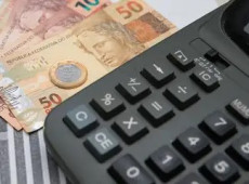  O desempenho reflete a sustenta&ccedil;&atilde;o do consumo das fam&iacute;lias gra&ccedil;as ao crescimento real da renda, aponta a Fiesc