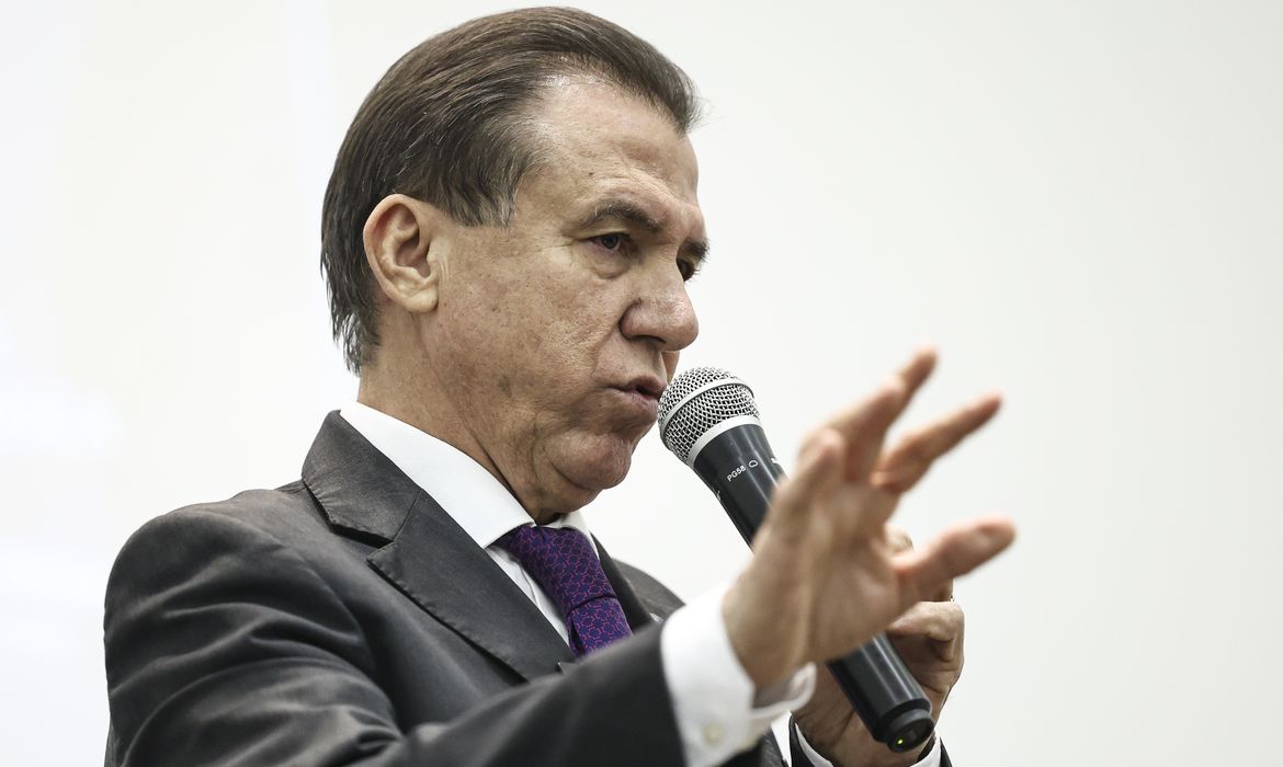 Governo pode enviar projeto com urgência se escala 6x1 não avançar