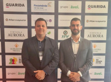 Marcio Schardosim Ribeiro, Coordenador de Neg&oacute;cios do Sicoob Rio Grande do Sul, e Felipe Valerio Amorim, coordenador Estrat&eacute;gico de Neg&oacute;cios Agro no Rio Grande do Sul, representaram a institui&ccedil;&atilde;o na cerim&ocirc;nia de divulga&ccedil;&atilde;o
