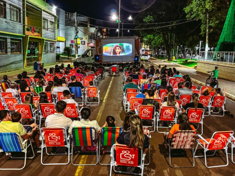 Projeto leva atividades culturais para munic&iacute;pios pequenos, que n&atilde;o costumam ter muito acesso a sess&otilde;es de cinema