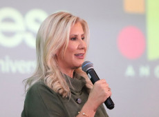 Luciane Bisognin Ceretta - Secretaria de Estado da Educa&ccedil;&atilde;o e reitora licenciada da Unesc