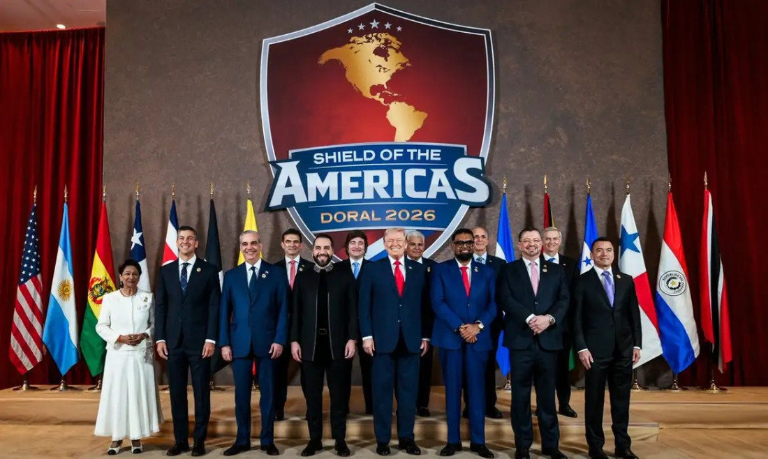 Em seu discurso de abertura, Trump afirmou que os cartéis representam uma ameaça direta à segurança regional e defendeu o uso de forças armadas no combate às organizações criminosas.