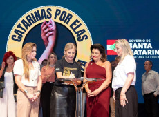 Programa prev&ecirc; rodas de conversa peri&oacute;dicas, din&acirc;micas pedag&oacute;gicas e reflex&otilde;es a partir de situa&ccedil;&otilde;es do cotidiano escolar