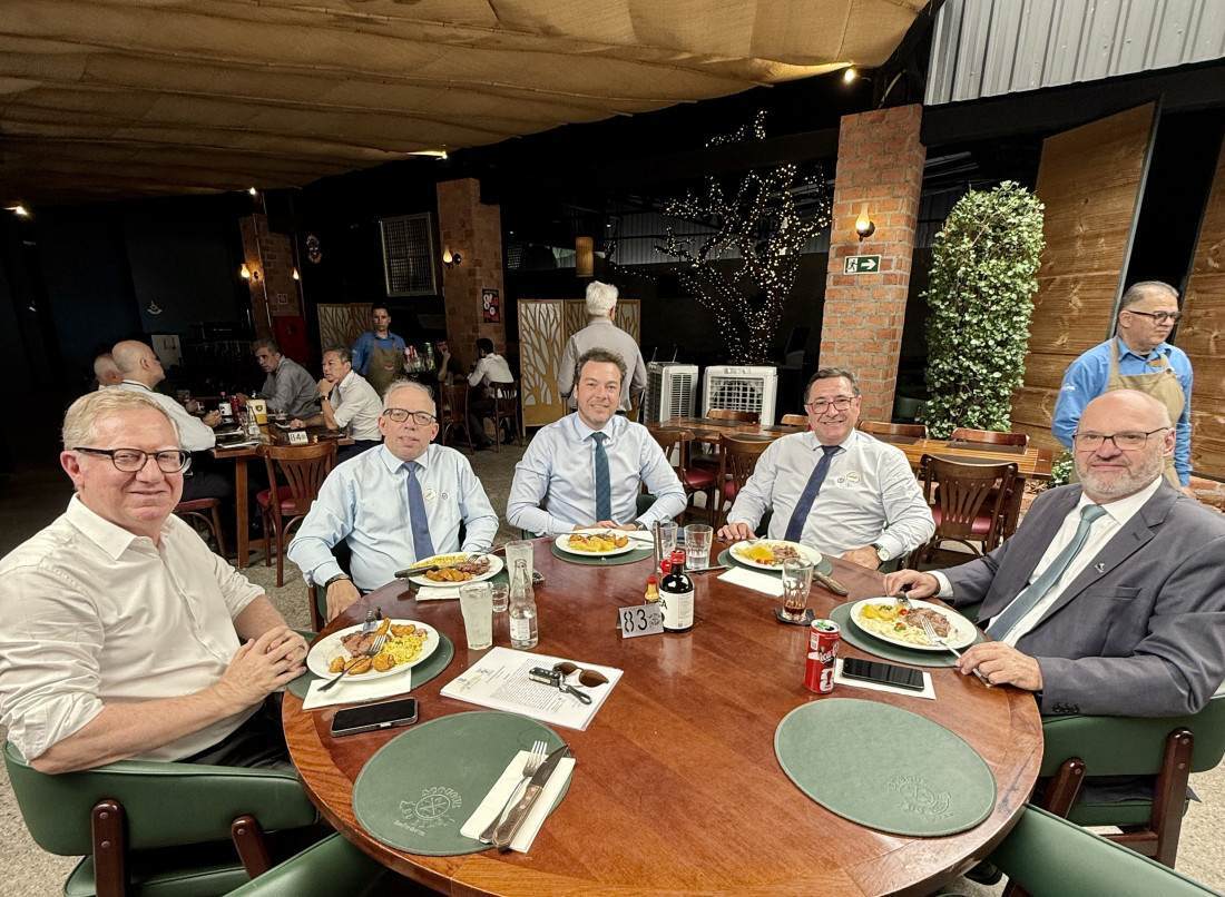 Comitiva cumpriu extensa agenda