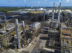 Petrobras reajusta pre&ccedil;o do diesel em R$ 0,38 por litro