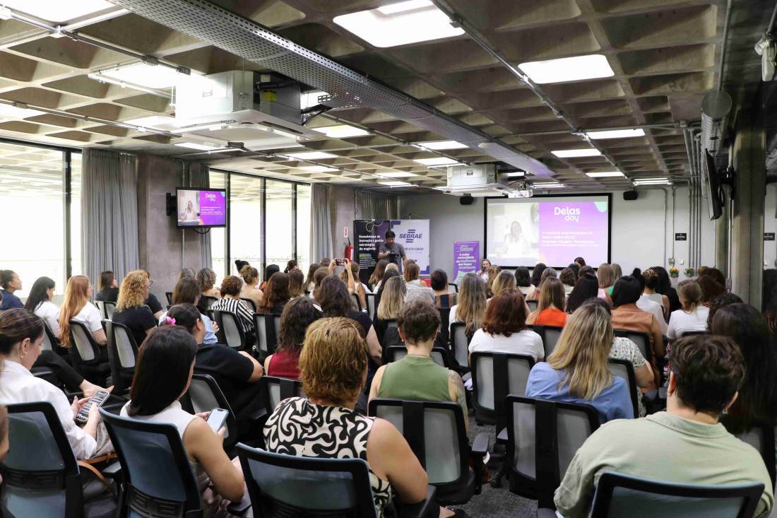 O Delas Day reuniu cerca de 80 mulheres empreendedoras em Chapecó, promoveu aprendizado, conexões e troca de experiências ao longo da programação. 