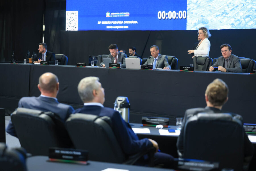 Plenário do Alesc Itinerante em Curitibanos, na tarde desta quarta-feira (25)