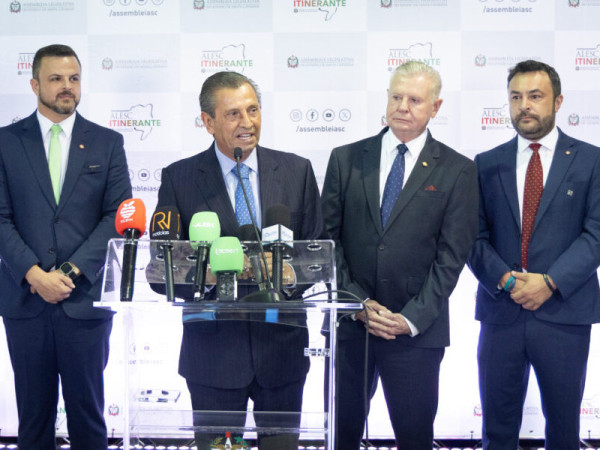 O presidente da Alesc, deputado Julio Garcia (PSD), ressaltou o impacto da iniciativa, que chega &agrave; sua nona edi&ccedil;&atilde;o