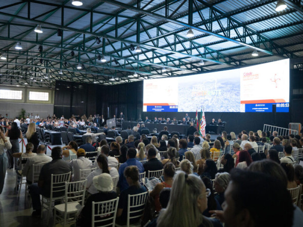 Durante dois dias, as atividades do Parlamento estadual foram realizadas no munic&iacute;pio, no Parque de Exposi&ccedil;&otilde;es Pouso do Tropeiro.
