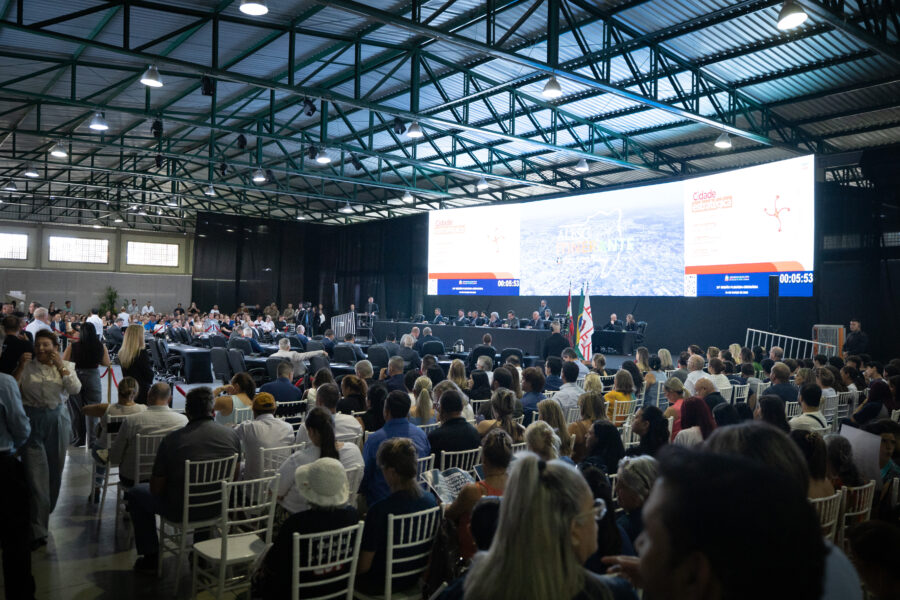 Durante dois dias, as atividades do Parlamento estadual foram realizadas no município, no Parque de Exposições Pouso do Tropeiro.