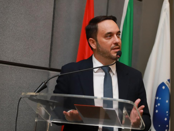 presidente da OAB/SC, Juliano Mandelli