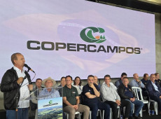 Governador Jorginho Mello participa da abertura do evento que celebra tr&ecirc;s d&eacute;cadas de compromisso com a inova&ccedil;&atilde;o e o desenvolvimento tecnol&oacute;gico no campo

