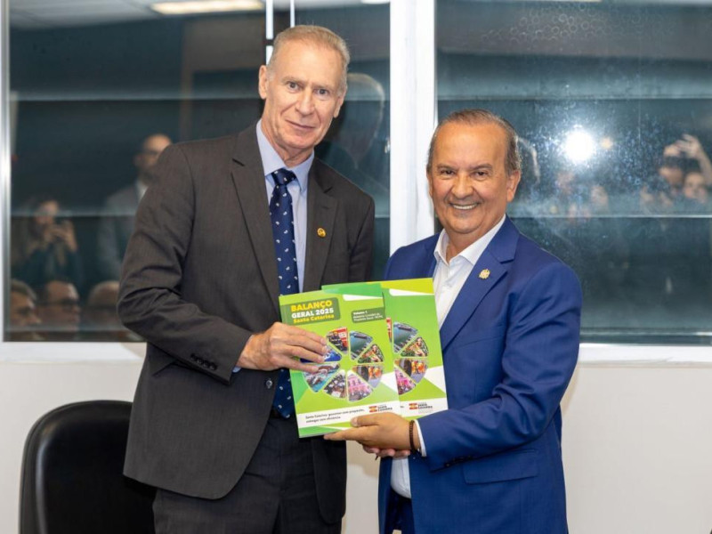 Ao apresentar o Balan&ccedil;o Geral do Estado ao TCE/SC, o governador destacou que Santa Catarina encerrou 2025 com todas as contas em dia e as despesas sob controle. 