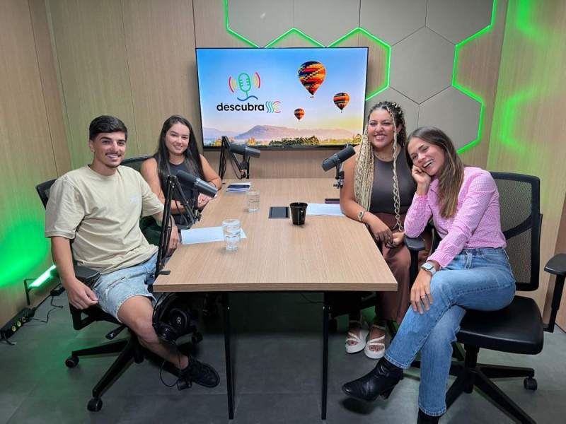 Produ&ccedil;&atilde;o da Secretaria de Estado da Comunica&ccedil;&atilde;o tem como convidados os criadores do perfil no Instagram @sc.trilha e apresenta ref&uacute;gios em um dos estados mais visitados do Brasil