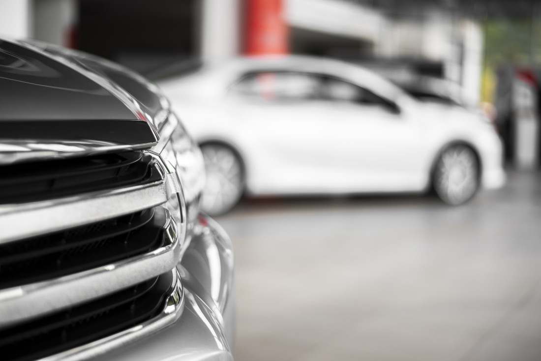 O mês de março de 2026 foi marcado por uma forte recuperação e expansão, especialmente nos segmentos de passeio e duas rodas