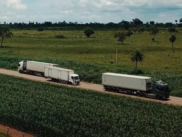 Servi&ccedil;os avan&ccedil;am 0,1% em fevereiro, patamar recorde da s&eacute;rie hist&oacute;rica