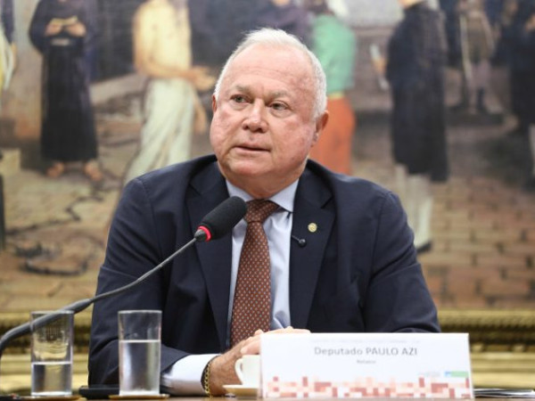 Paulo Azi tentar&aacute; um acordo para votar o texto ainda hoje

