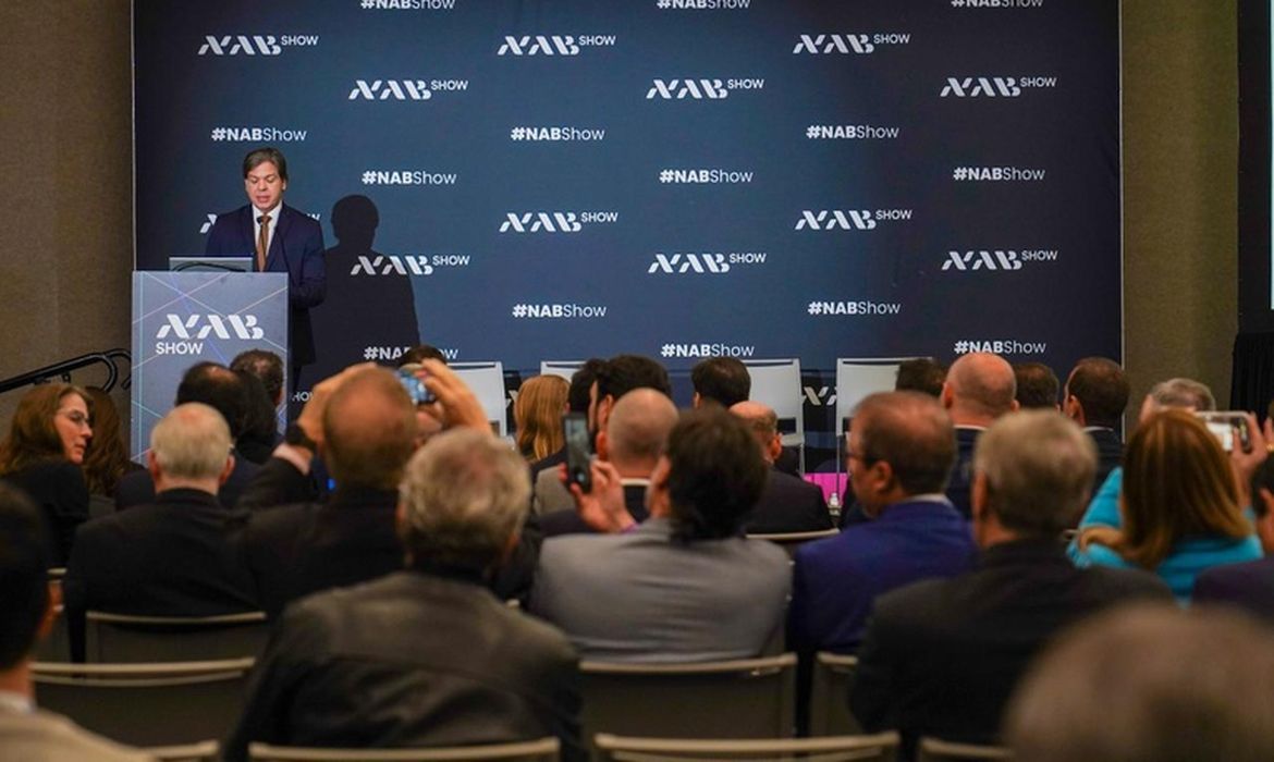 Brasil apresenta políticas para TV 3.0 em feira mundial de inovação