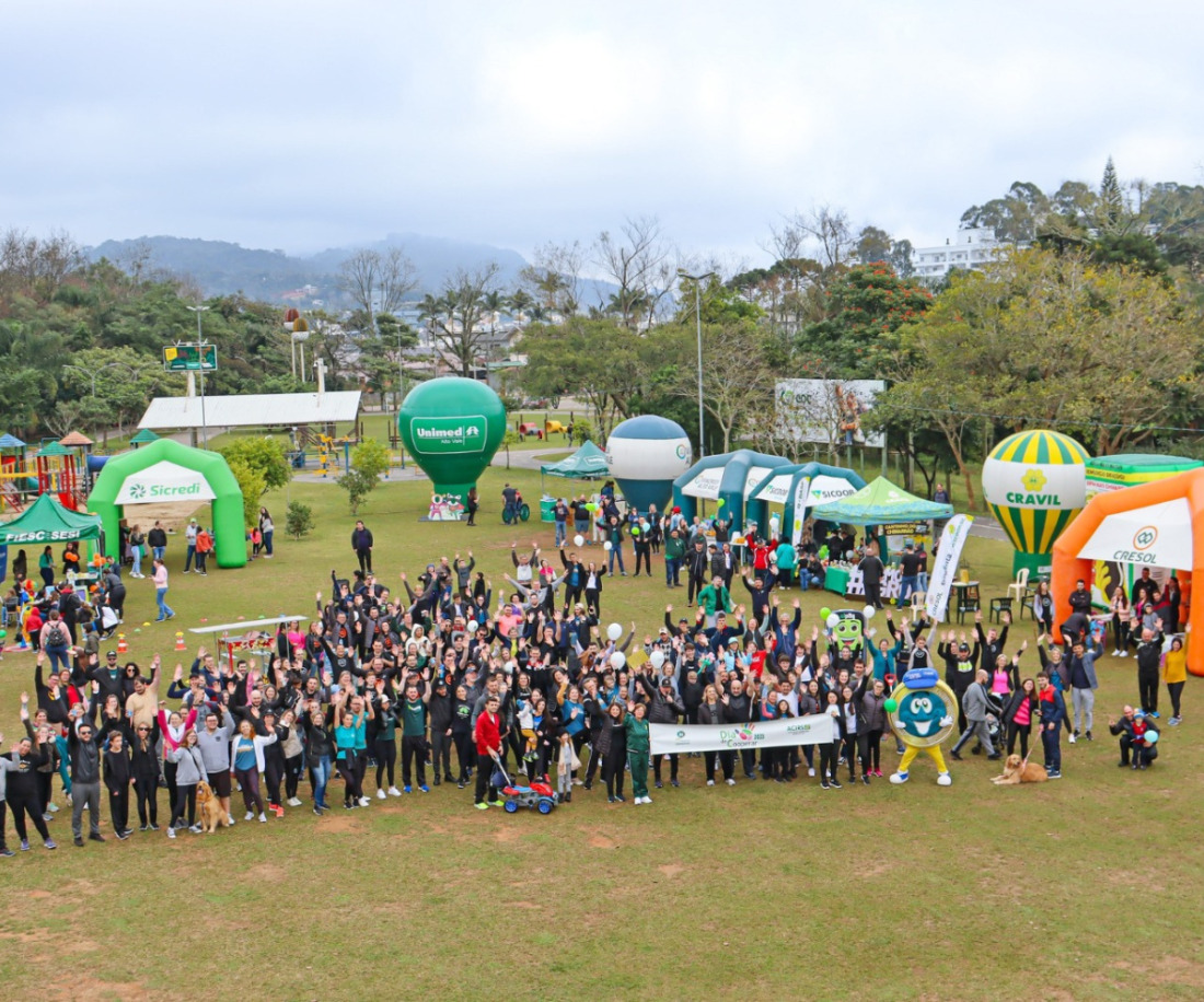 Nesta quinta feira, dia 23 de abril, o Núcleo de Cooperativas do Alto Vale celebra seus 10 anos de fundação com um evento especial no Espaço Konquista, em Lontras
