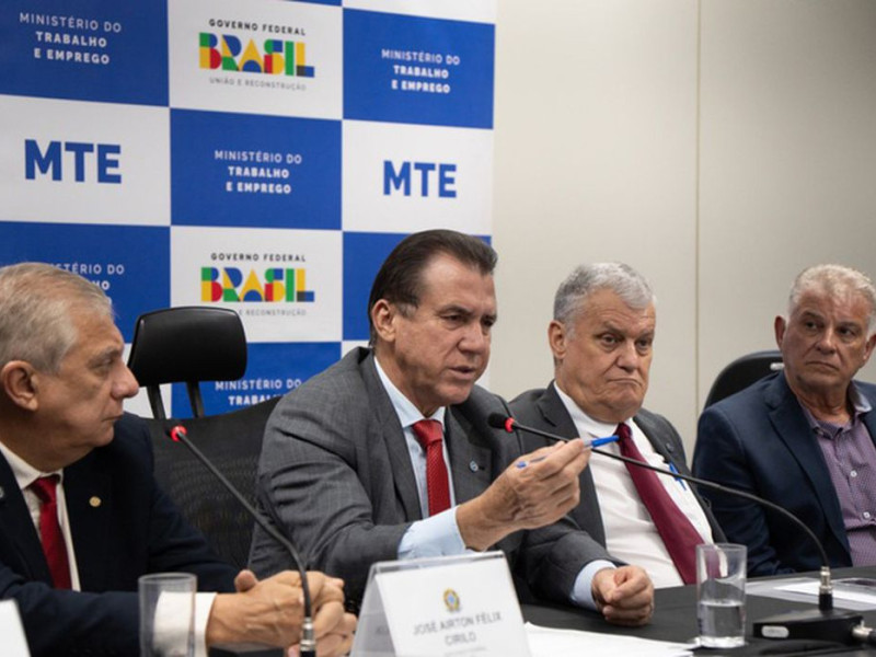 Taxistas pedem ao governo linha de cr&eacute;dito para renova&ccedil;&atilde;o de frota