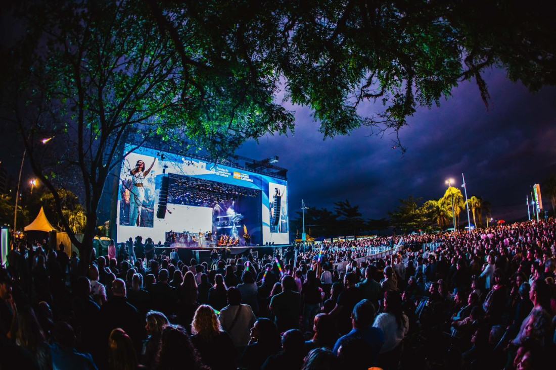 Serão aceitas inscrições de cantores solos ou duplas, sendo permitida apenas uma inscrição por participante