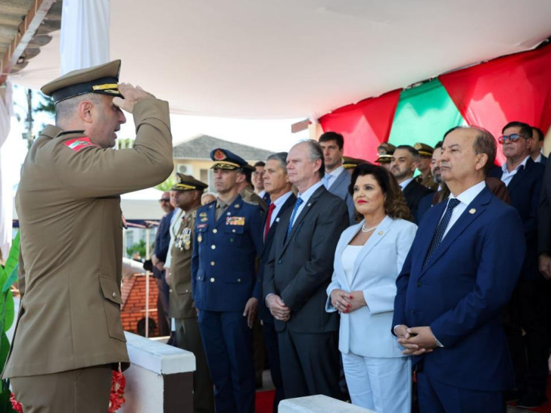  O evento contou com a presen&ccedil;a do governador Jorginho Mello, da vice-governadora Marilisa Boehm, al&eacute;m de autoridades civis e militares.