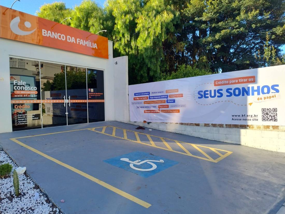 À frente da unidade em Xanxerê está o franqueado Rosemir Pelissari Koff, natural do município e com mais de duas décadas de experiência no setor. 