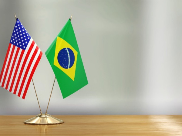 
Presidente Gilberto Seleme cumpre agenda em Nova York hoje e amanh&atilde;, com participa&ccedil;&otilde;es no Brasil-U.S. Industry Day, iniciativa da CNI, e no SC Day, a&ccedil;&atilde;o do governo de SC