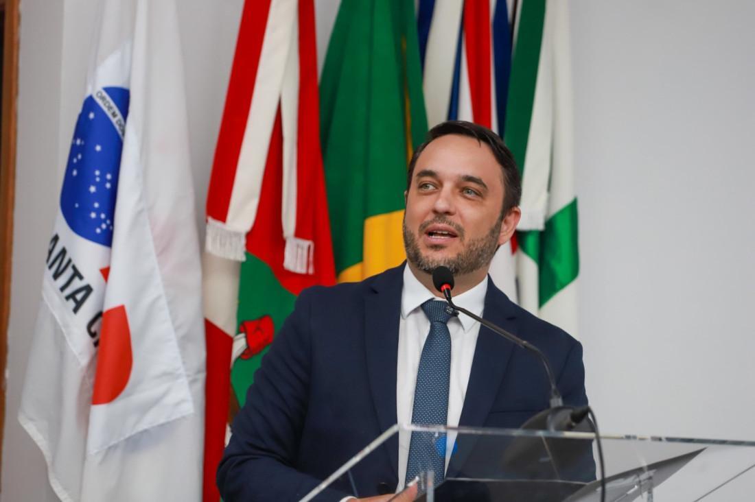 Presidente da OAB/SC, Juliano Mandelli