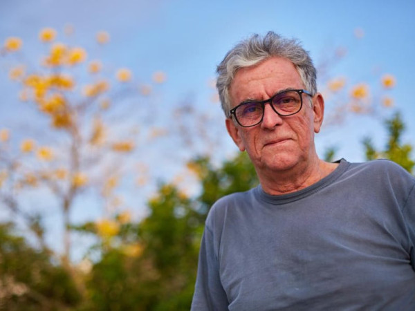 Um dos jornalistas mais vers&aacute;teis &ndash; atuou nas editorias de esporte, pol&iacute;tica e economia &ndash; com uma trajet&oacute;ria de 50 anos na comunica&ccedil;&atilde;o, Evory Pedro C&acirc;mara Schmitt receber&aacute; homenagem na d&eacute;cima-s&eacute;tima edi&ccedil;&atilde;o do Encontro da Imprensa Catarinense. 
