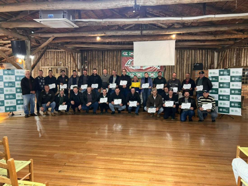Produtores receberam certificados da ATeG bovinocultura de corte