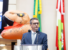 Onildo Dalbosco J&uacute;nior, presidente estadual do CDL, em pronunciamento na Alesc.

