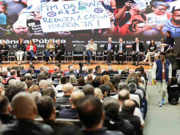 Debate foi realizado na noite desta quinta-feira (21), na Alesc