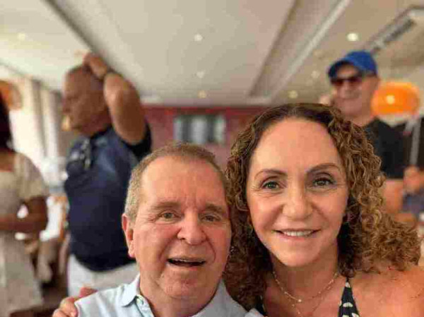 Maur&iacute;cio Eskudlark (PL) decidiu apostar no nome da ex-prefeita para dar continuidade ao seu espa&ccedil;o pol&iacute;tico consolidado ao longo de seus cinco mandatos.
